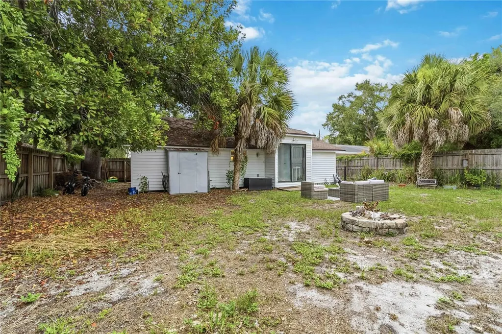 2442 Novus Street Sarasota FL 34237