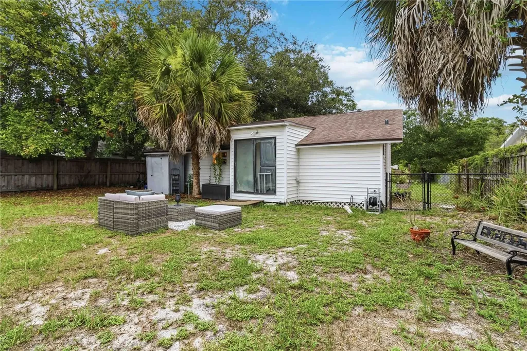 2442 Novus Street Sarasota FL 34237