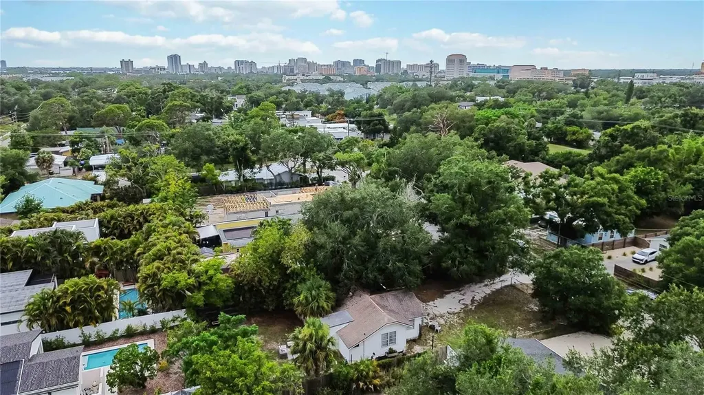 2442 Novus Street Sarasota FL 34237