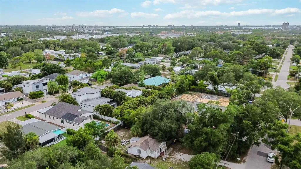 2442 Novus Street Sarasota FL 34237