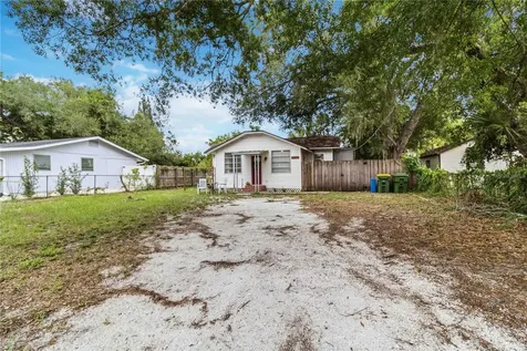 2442 Novus Street Sarasota FL 34237