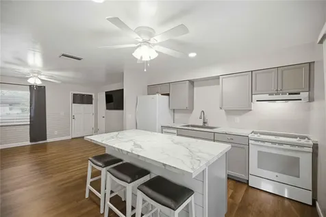 5207 SE 107th Place Belleview FL 34420