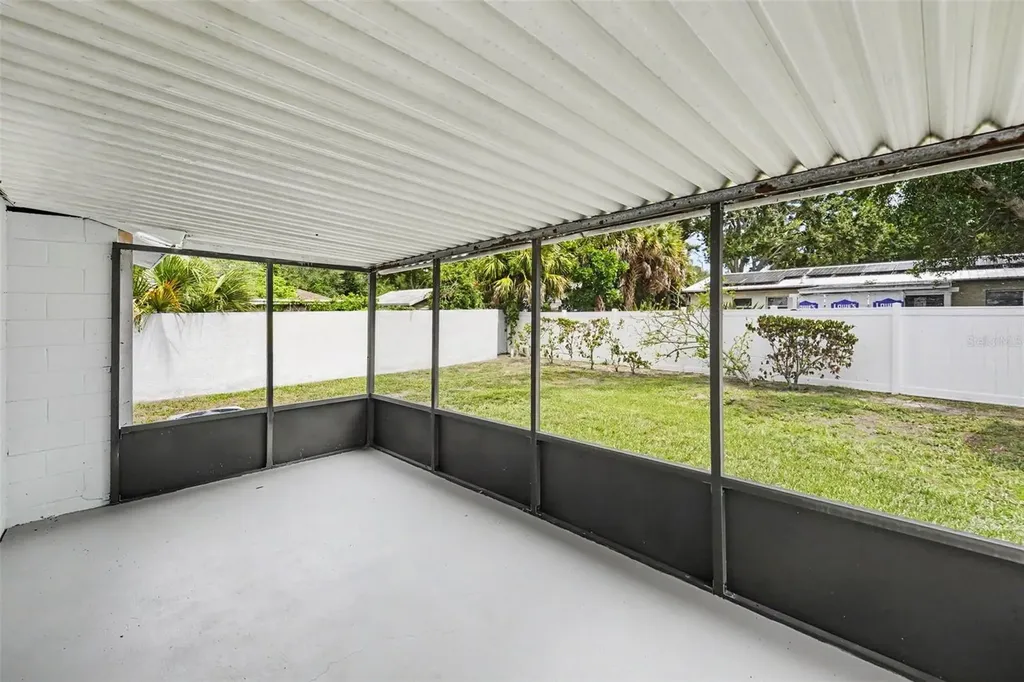 9036 109th Terrace Seminole FL 33777