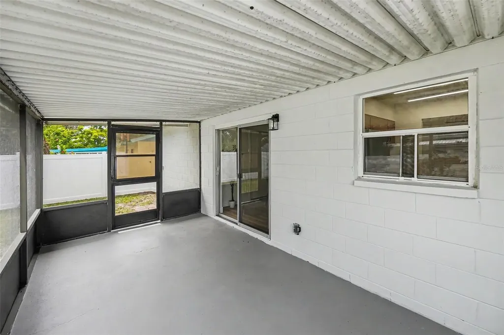 9036 109th Terrace Seminole FL 33777