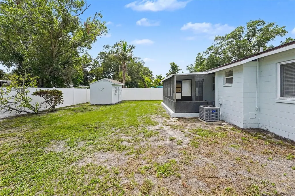 9036 109th Terrace Seminole FL 33777