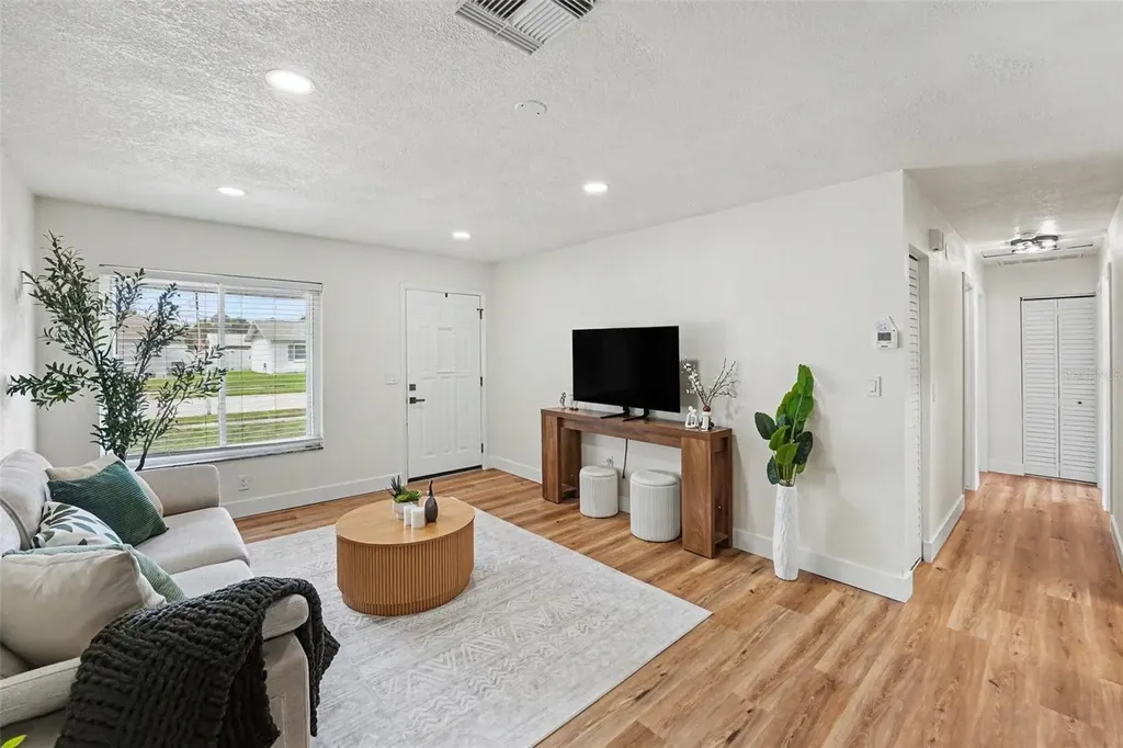 9036 109th Terrace Seminole FL 33777