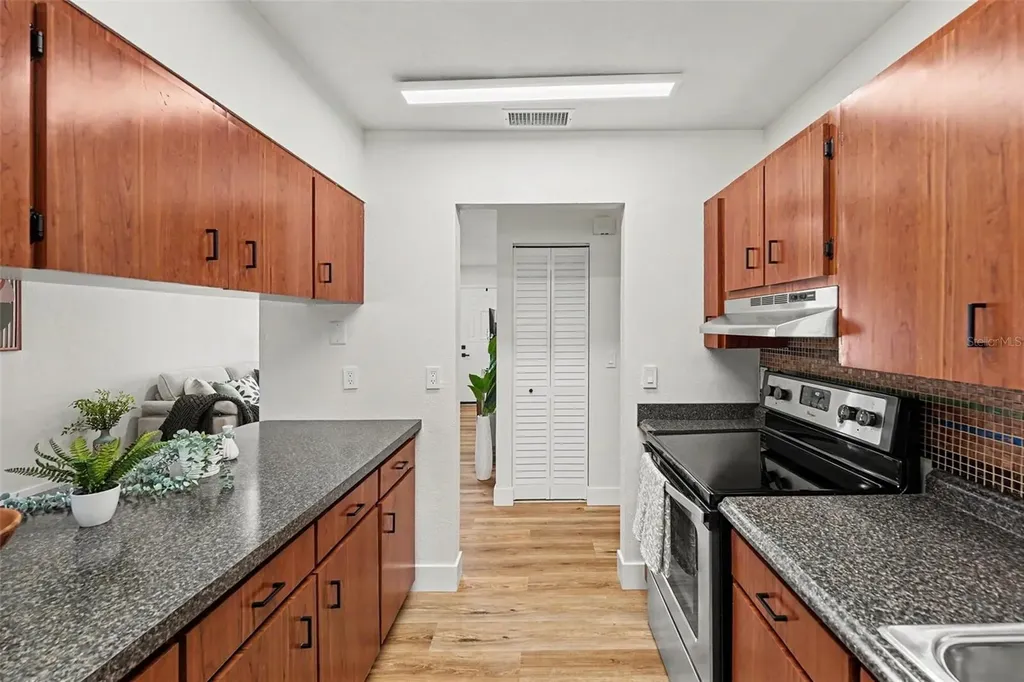 9036 109th Terrace Seminole FL 33777