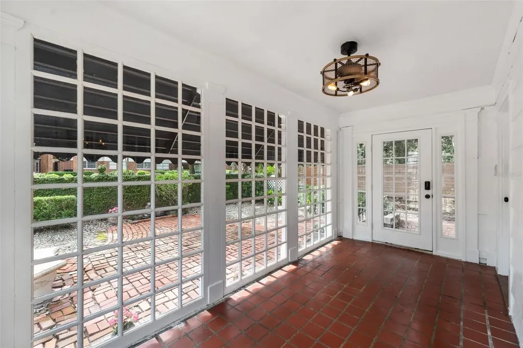 16 NW 20th Terrace Gainesville FL 32603