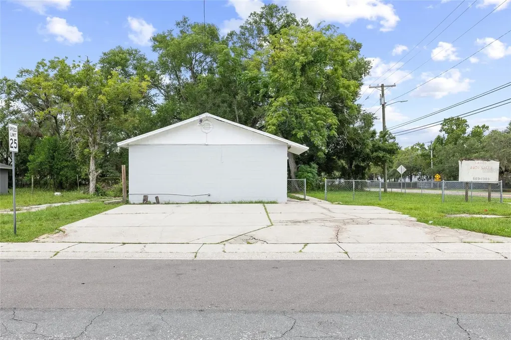 3713 N 34th Street Tampa FL 33610