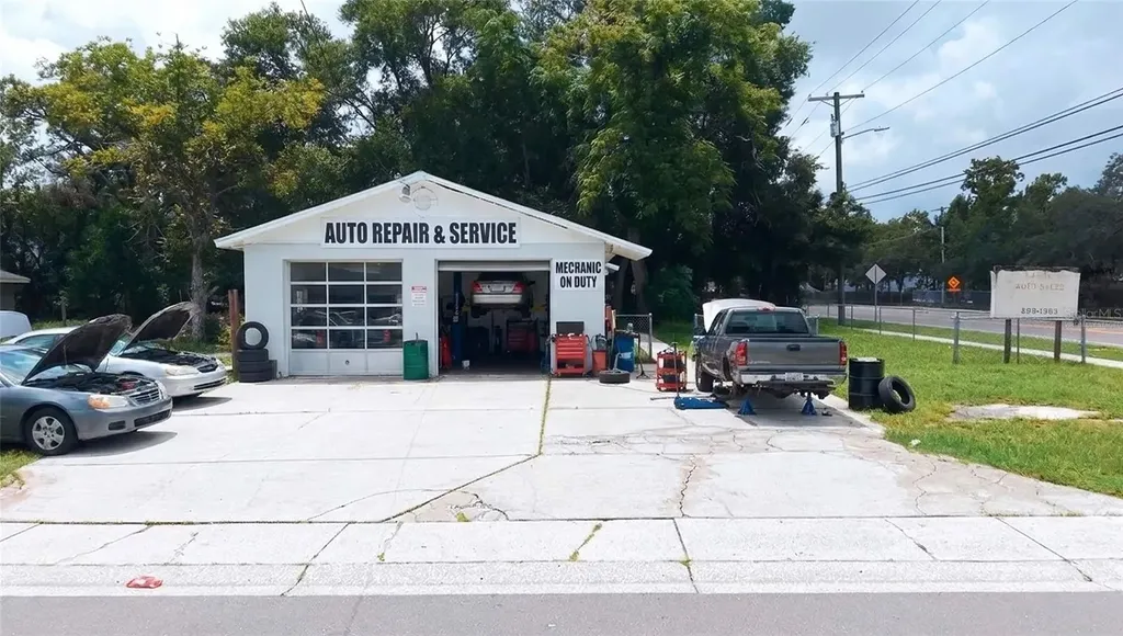 3713 N 34th Street Tampa FL 33610