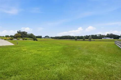 16241 SE 150th Avenue Weirsdale FL 32195