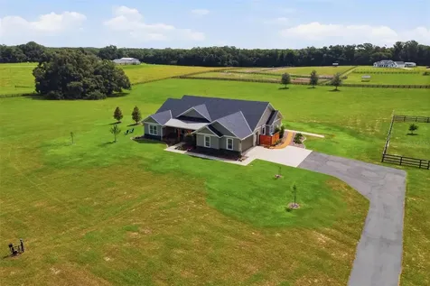 16241 SE 150th Avenue Weirsdale FL 32195