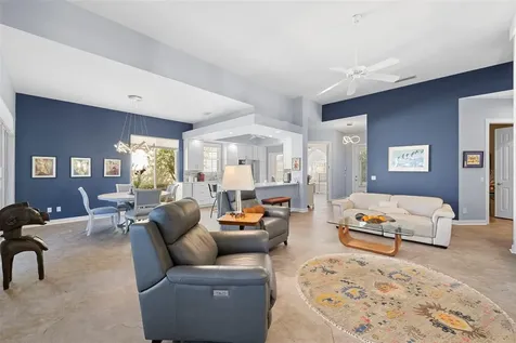 5735 Wilena Place Sarasota FL 34238