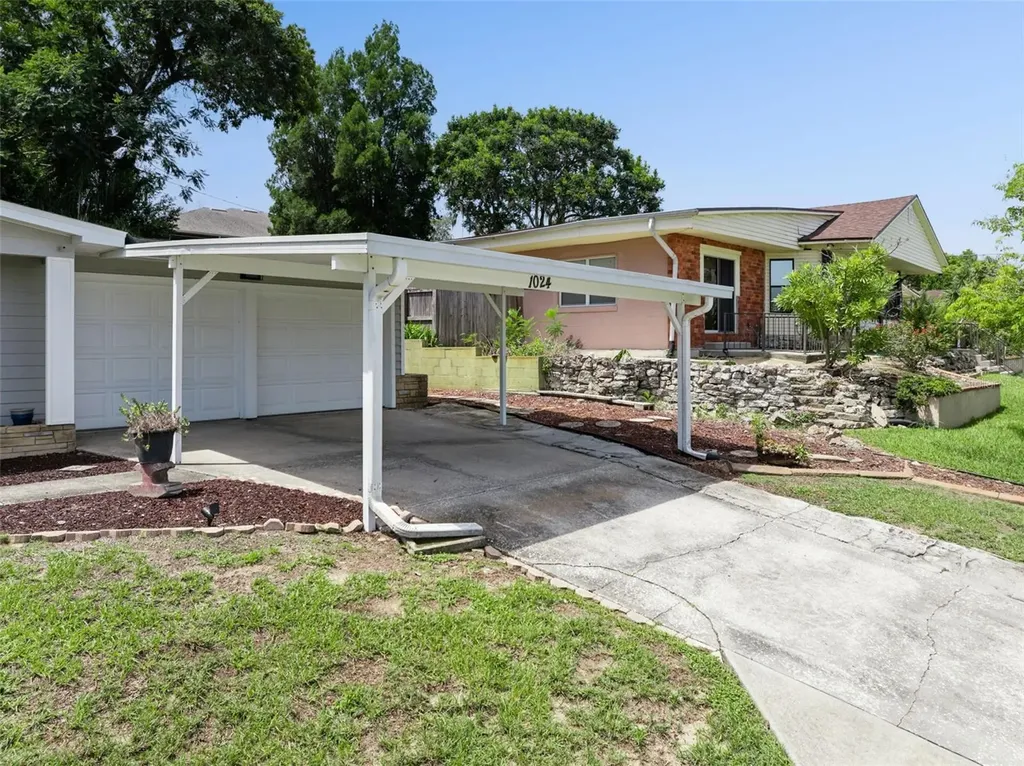 1024 Sunset Drive Lake Wales FL 33853
