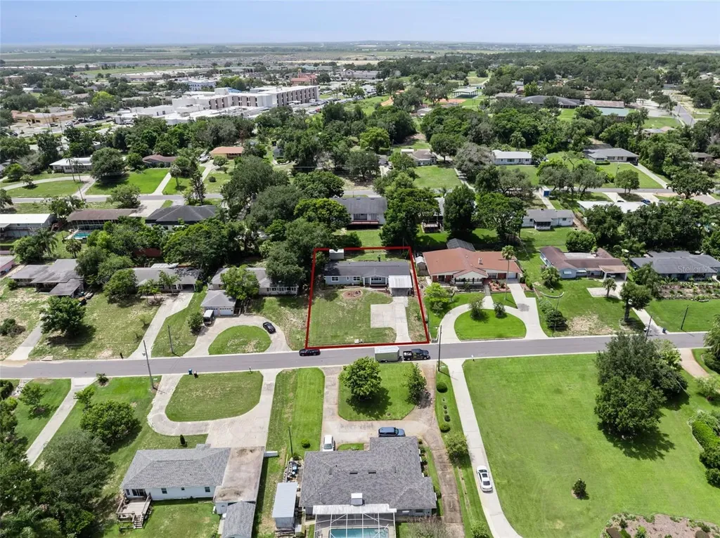 1024 Sunset Drive Lake Wales FL 33853