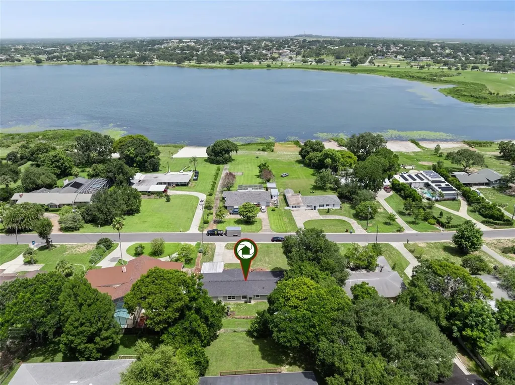 1024 Sunset Drive Lake Wales FL 33853