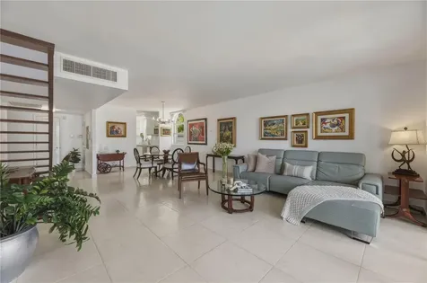 16 Carrion Court San Juan PR 00911