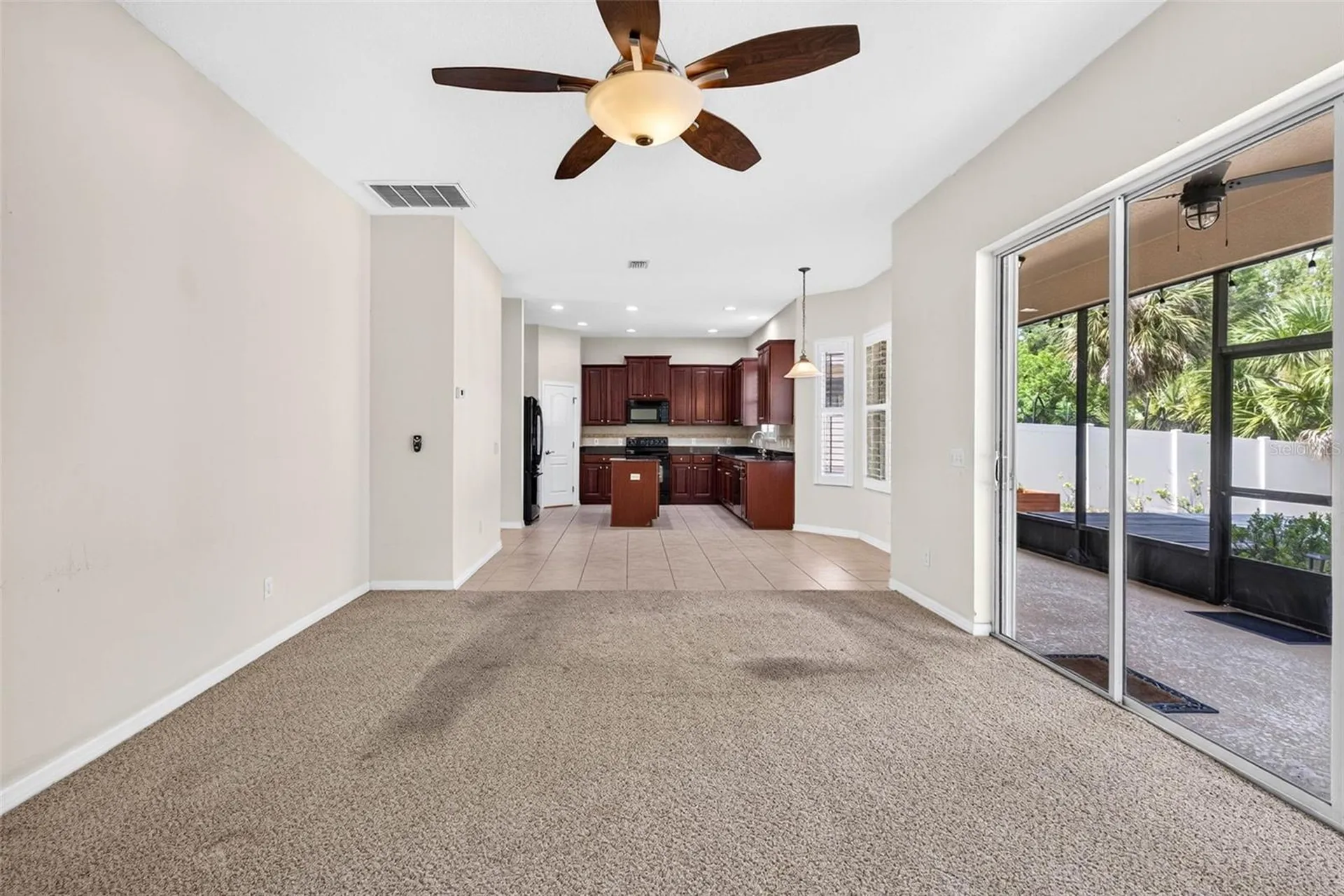 7906 Camden Woods Drive Tampa FL 33619