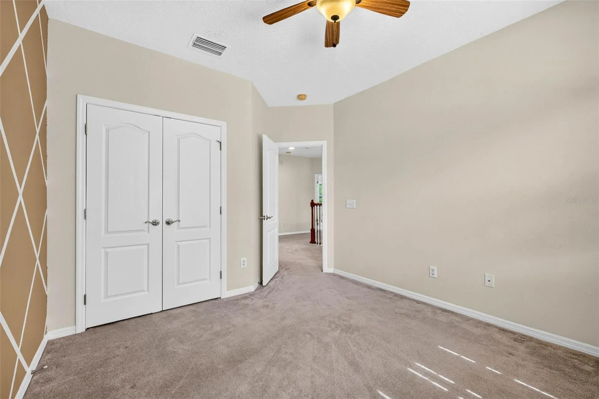 7906 Camden Woods Drive Tampa FL 33619