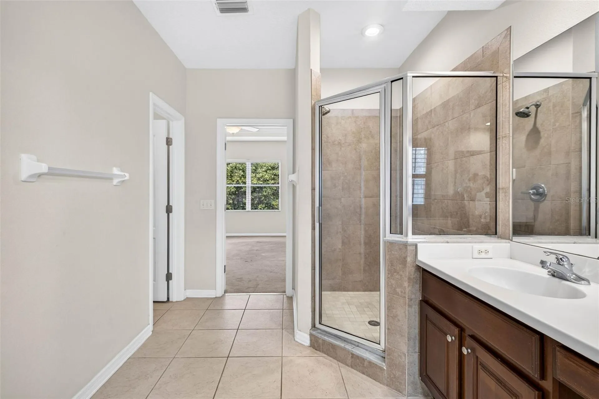 7906 Camden Woods Drive Tampa FL 33619