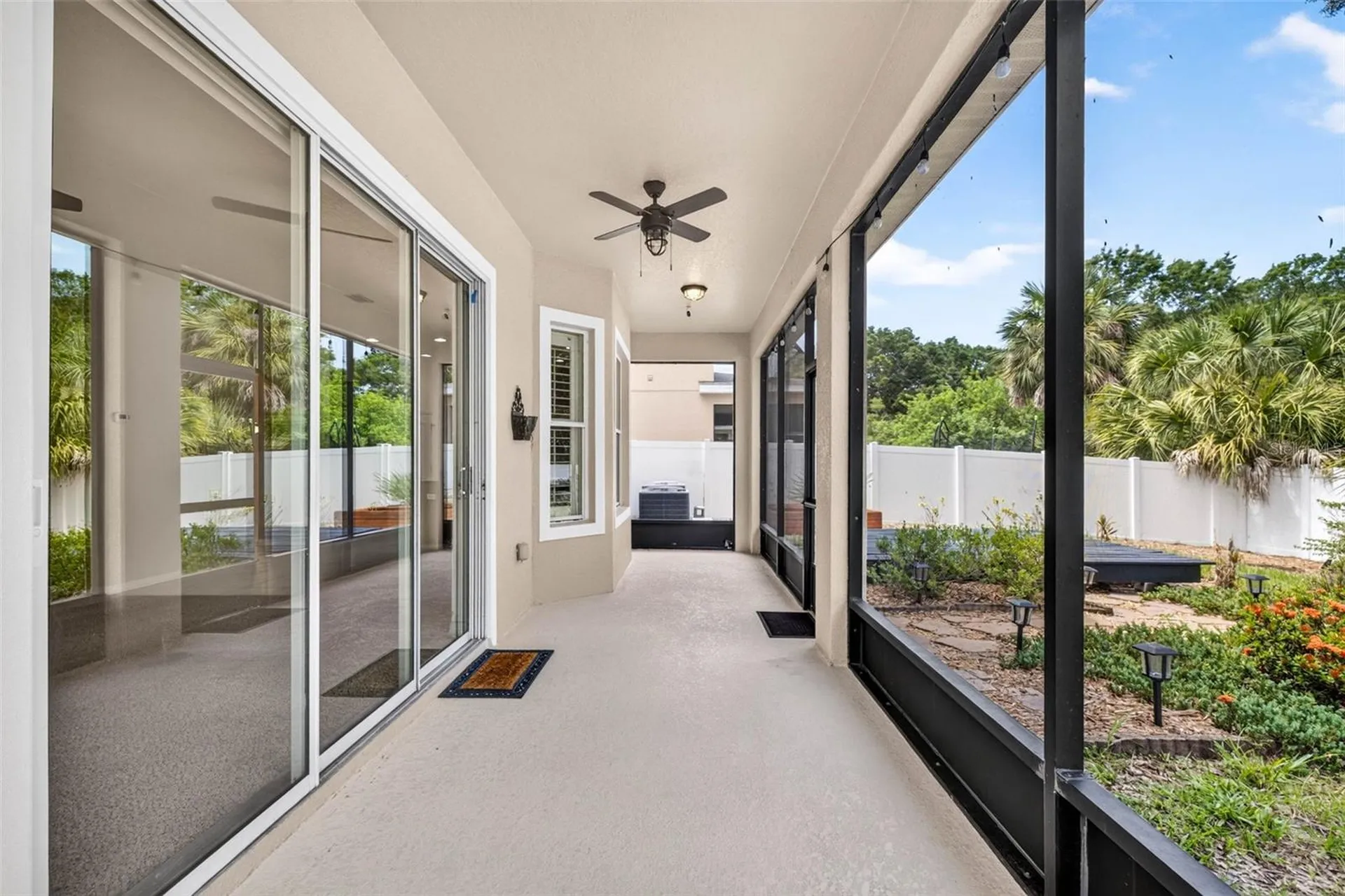 7906 Camden Woods Drive Tampa FL 33619