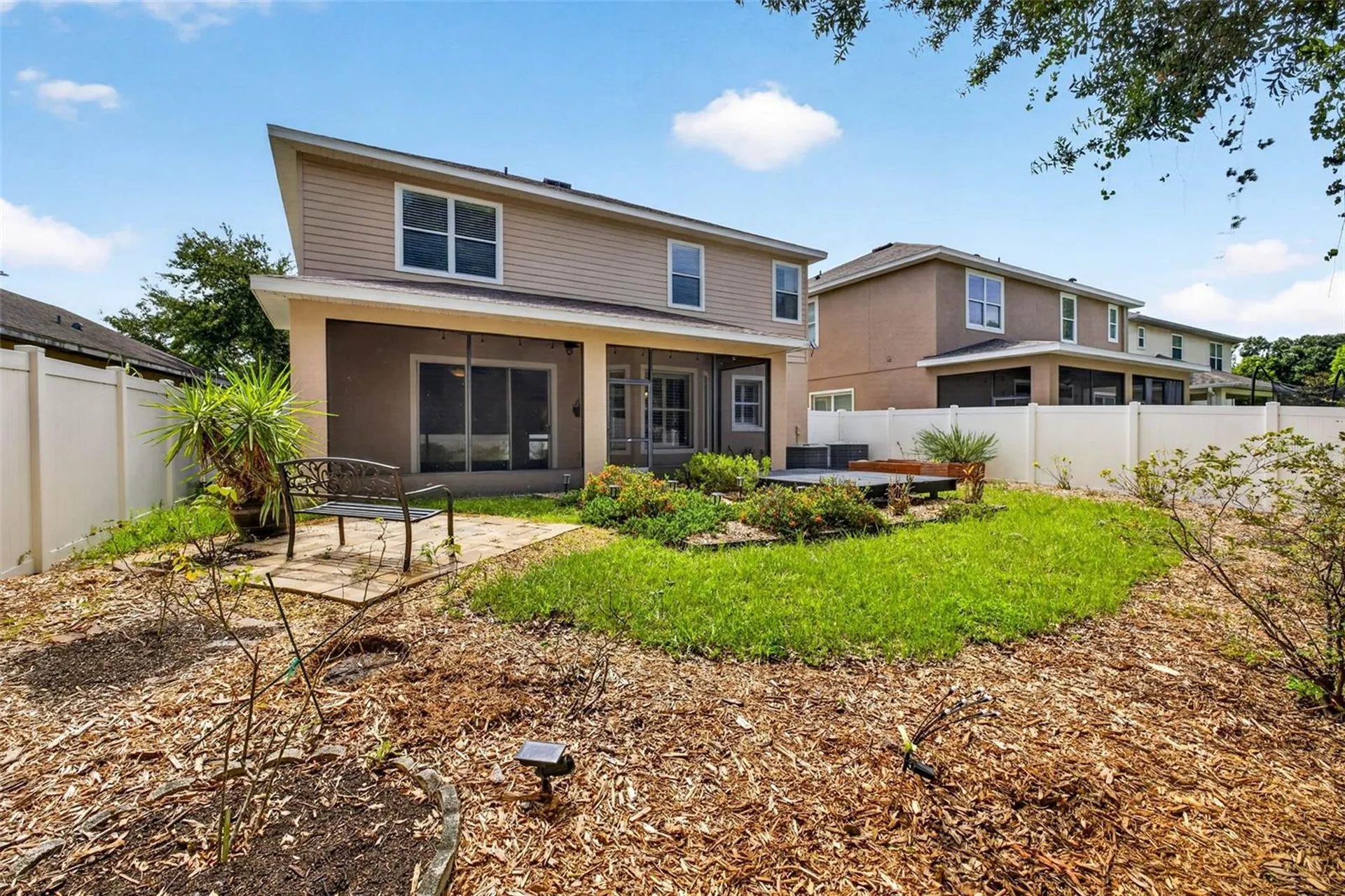 7906 Camden Woods Drive Tampa FL 33619