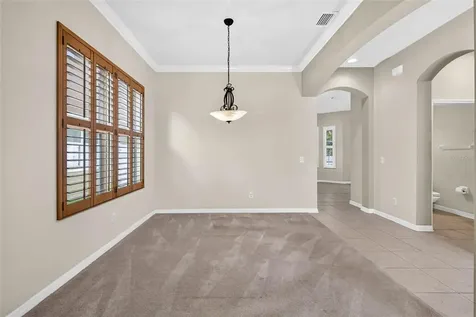 7906 Camden Woods Drive Tampa FL 33619