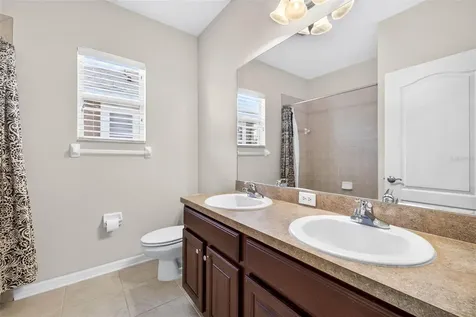 7906 Camden Woods Drive Tampa FL 33619