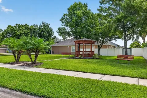 7906 Camden Woods Drive Tampa FL 33619