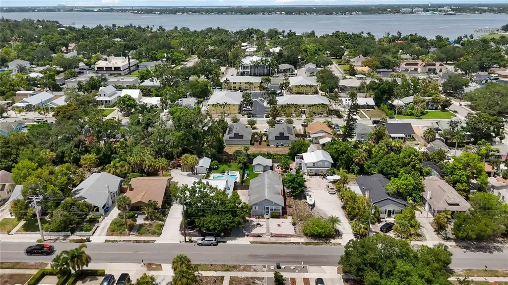 2314 7th Avenue W Bradenton FL 34205