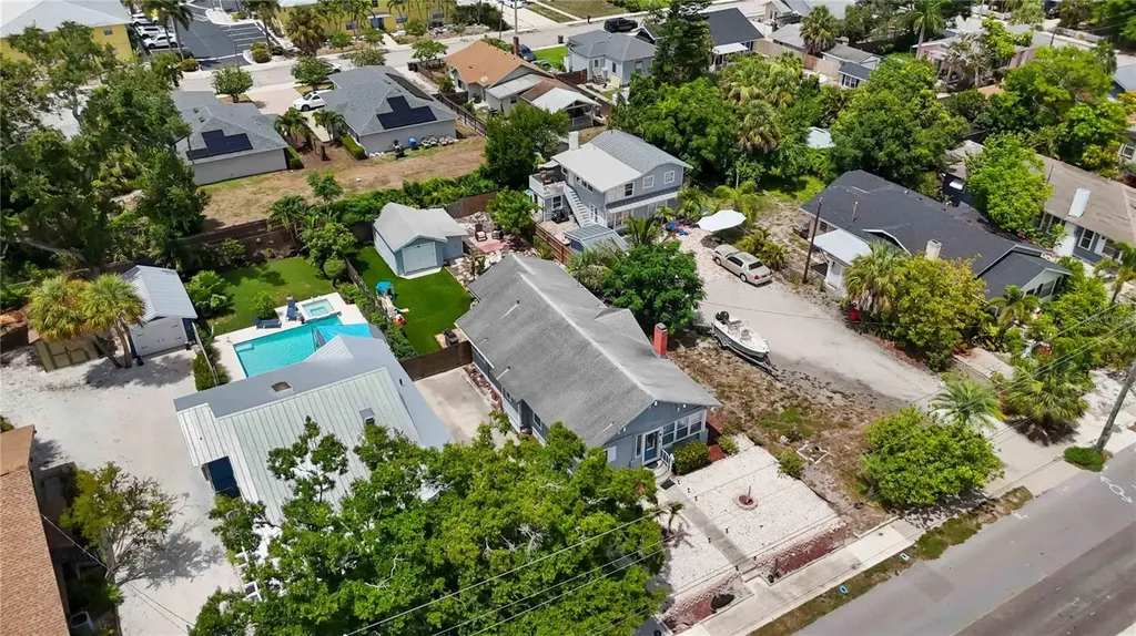 2314 7th Avenue W Bradenton FL 34205