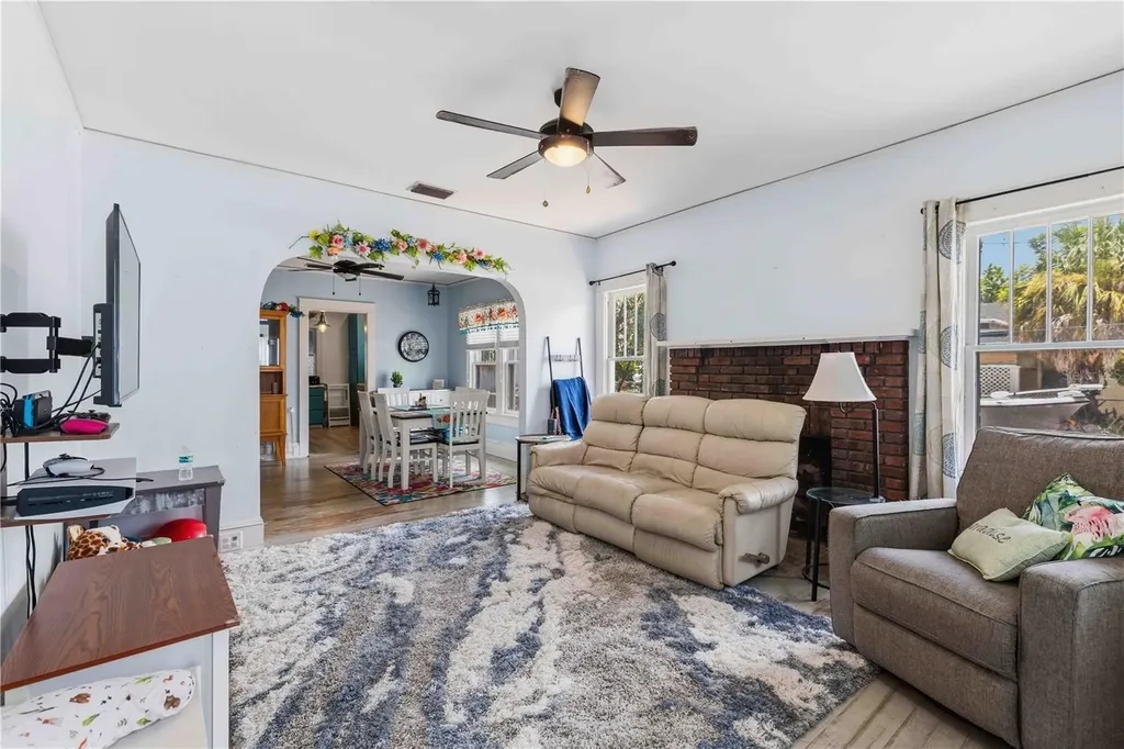 2314 7th Avenue W Bradenton FL 34205