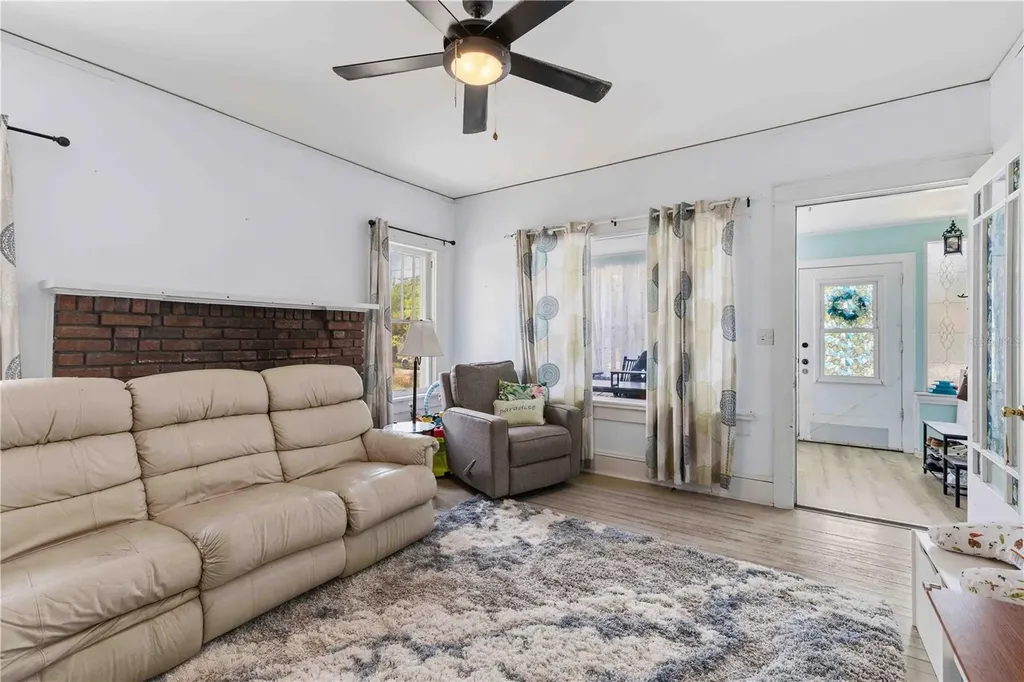 2314 7th Avenue W Bradenton FL 34205