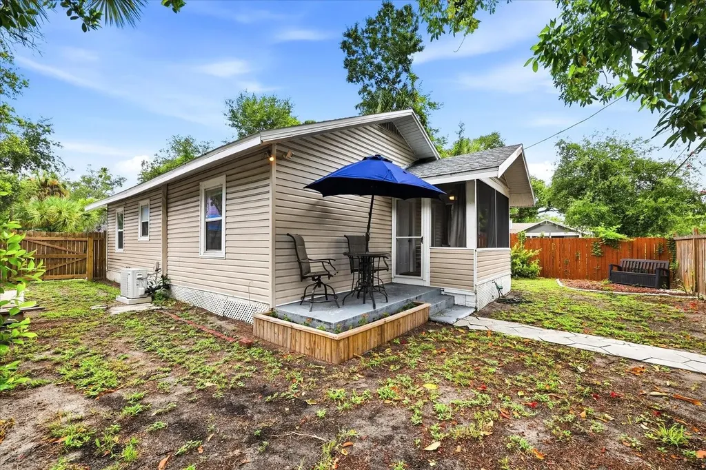 1161 Newton Avenue S St Petersburg FL 33705
