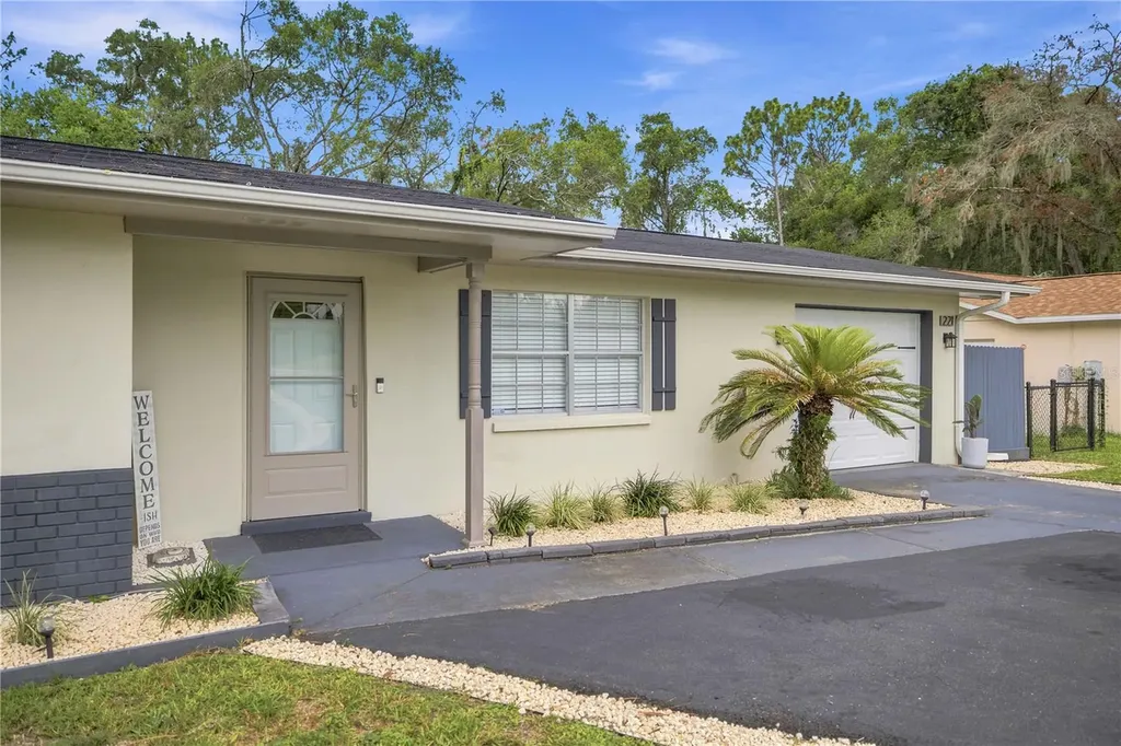 221 E Inverness Boulevard Inverness FL 34452