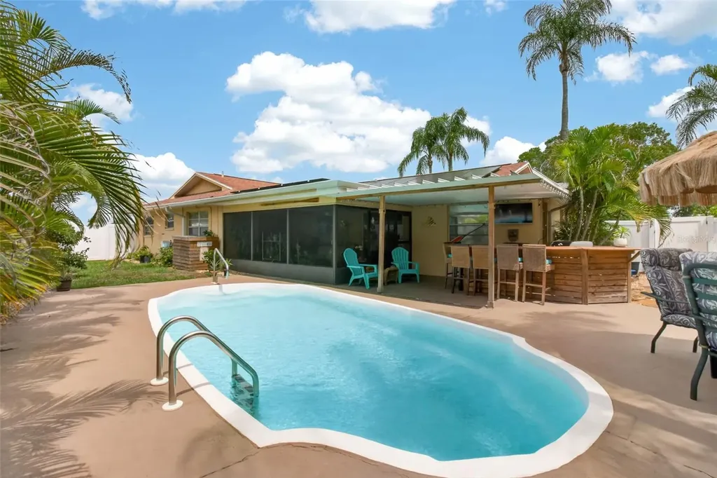 2221 Colonial Drive Dunedin FL 34698