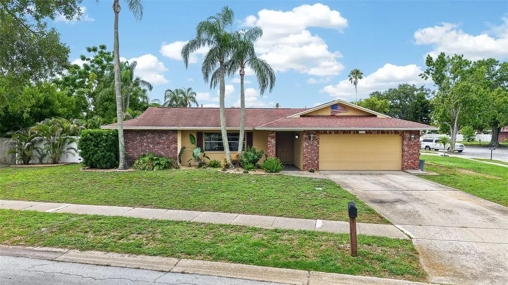 2221 Colonial Drive Dunedin FL 34698