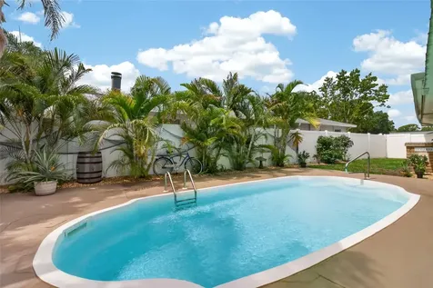 2221 Colonial Drive Dunedin FL 34698