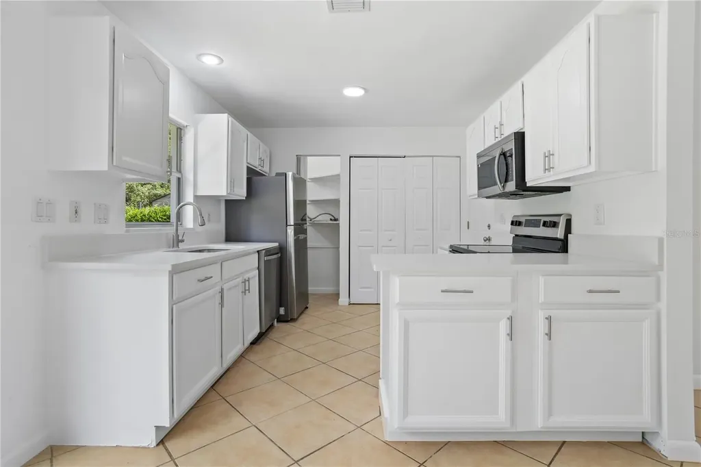 1921 Bonneville Drive Orlando FL 32826