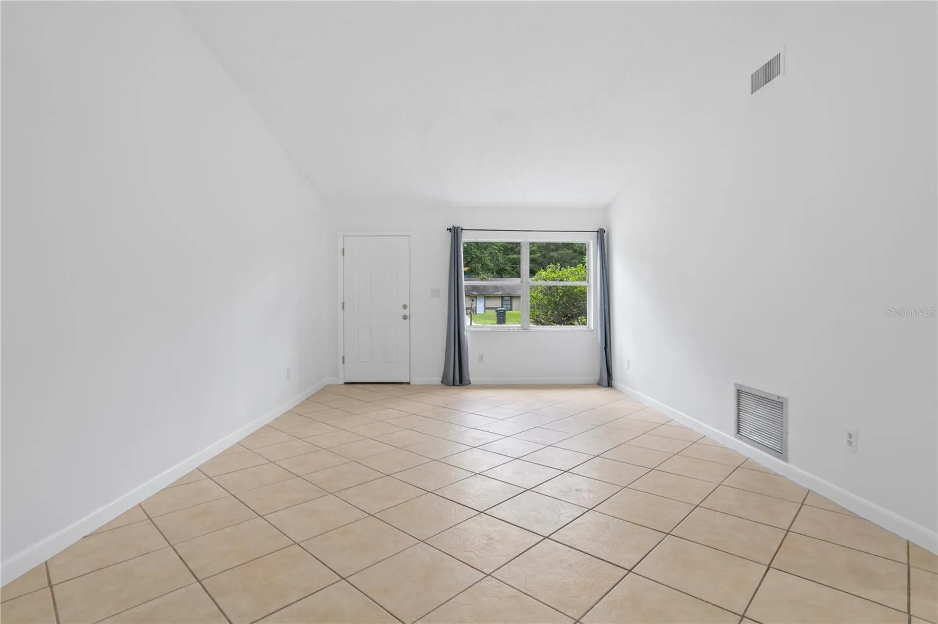 1921 Bonneville Drive Orlando FL 32826