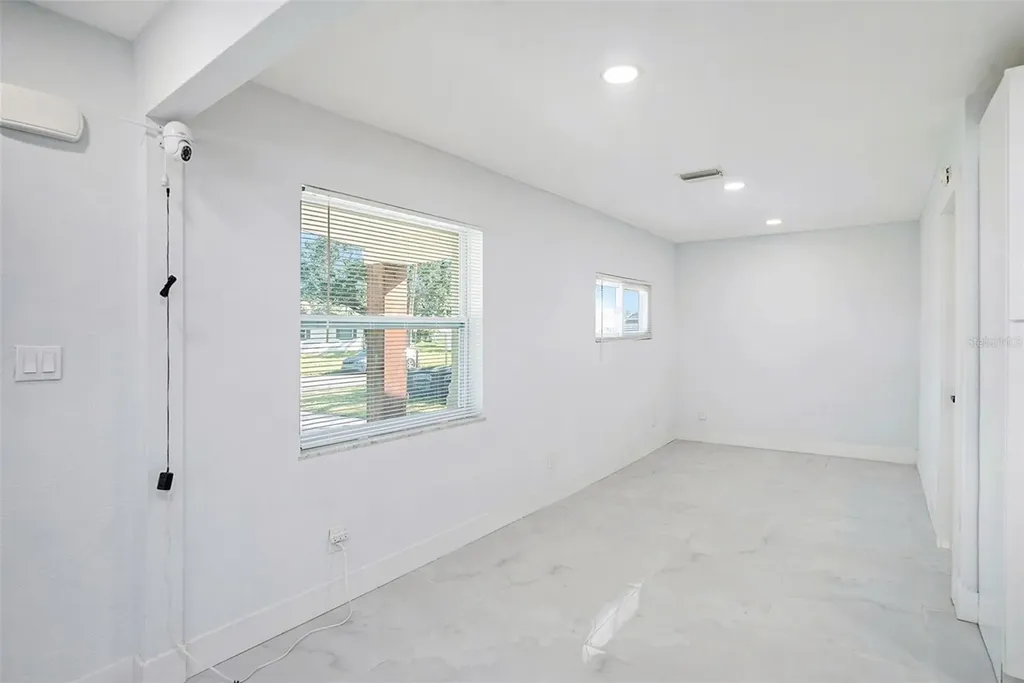 1778 New Hampshire Avenue NE St Petersburg FL 33703