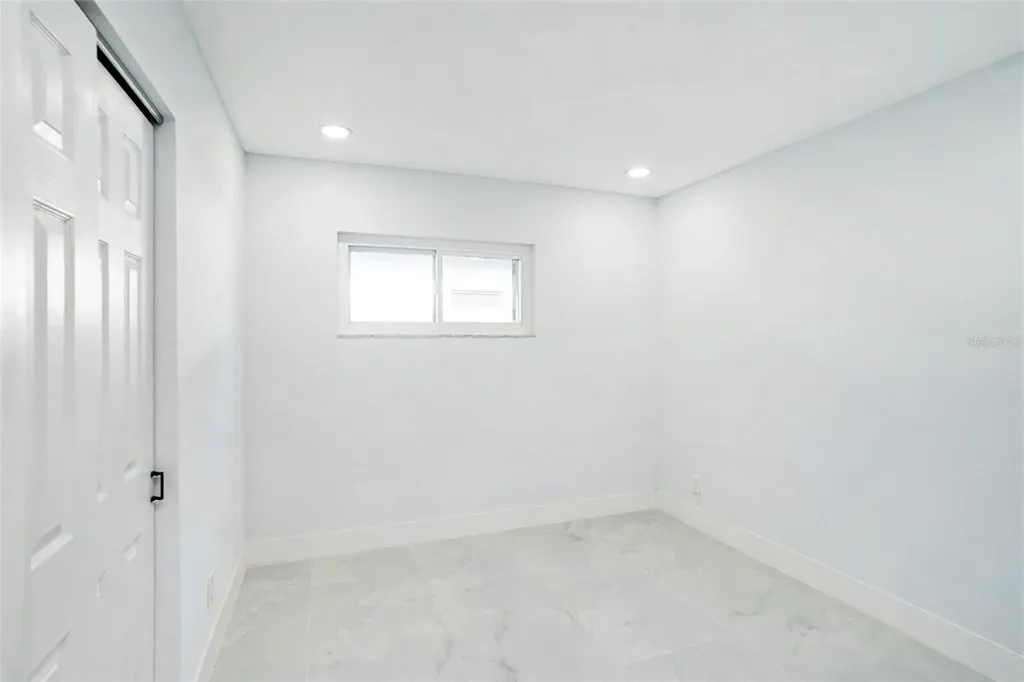 1778 New Hampshire Avenue NE St Petersburg FL 33703