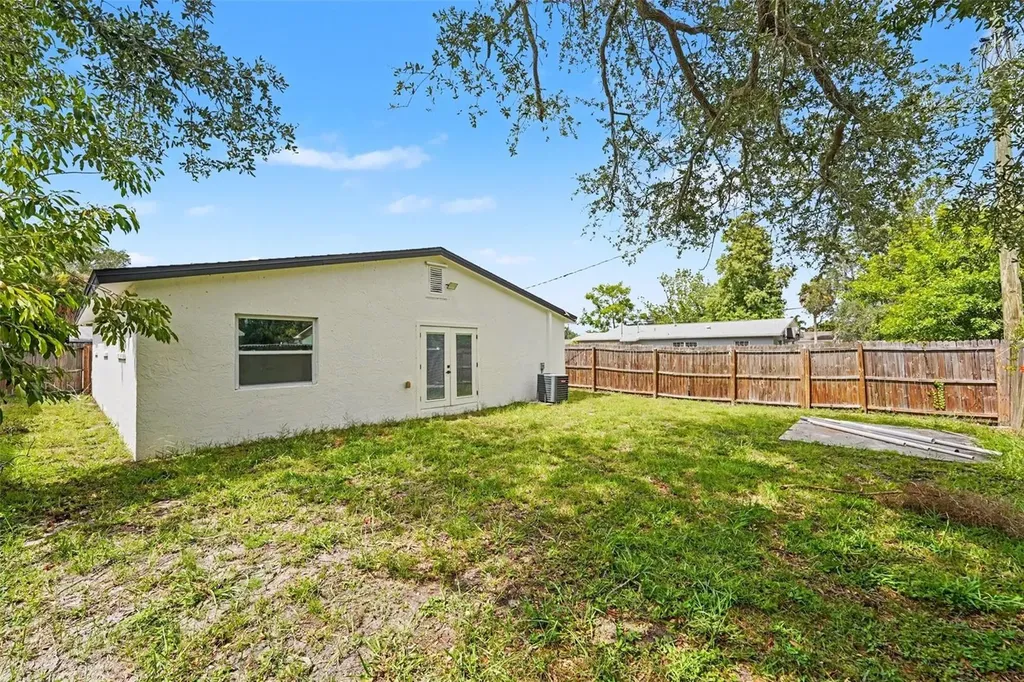1778 New Hampshire Avenue NE St Petersburg FL 33703