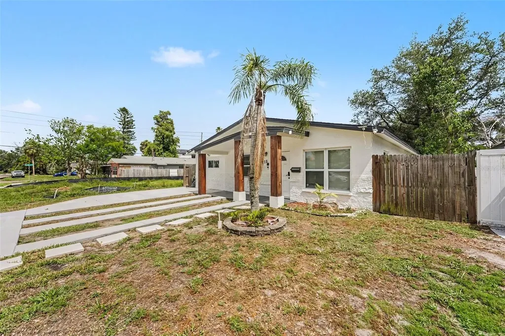 1778 New Hampshire Avenue NE St Petersburg FL 33703