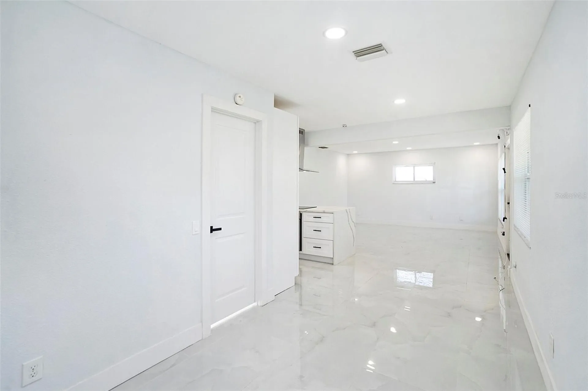 1778 New Hampshire Avenue NE St Petersburg FL 33703