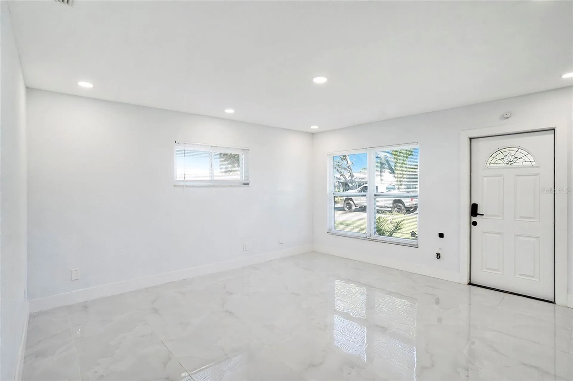 1778 New Hampshire Avenue NE St Petersburg FL 33703