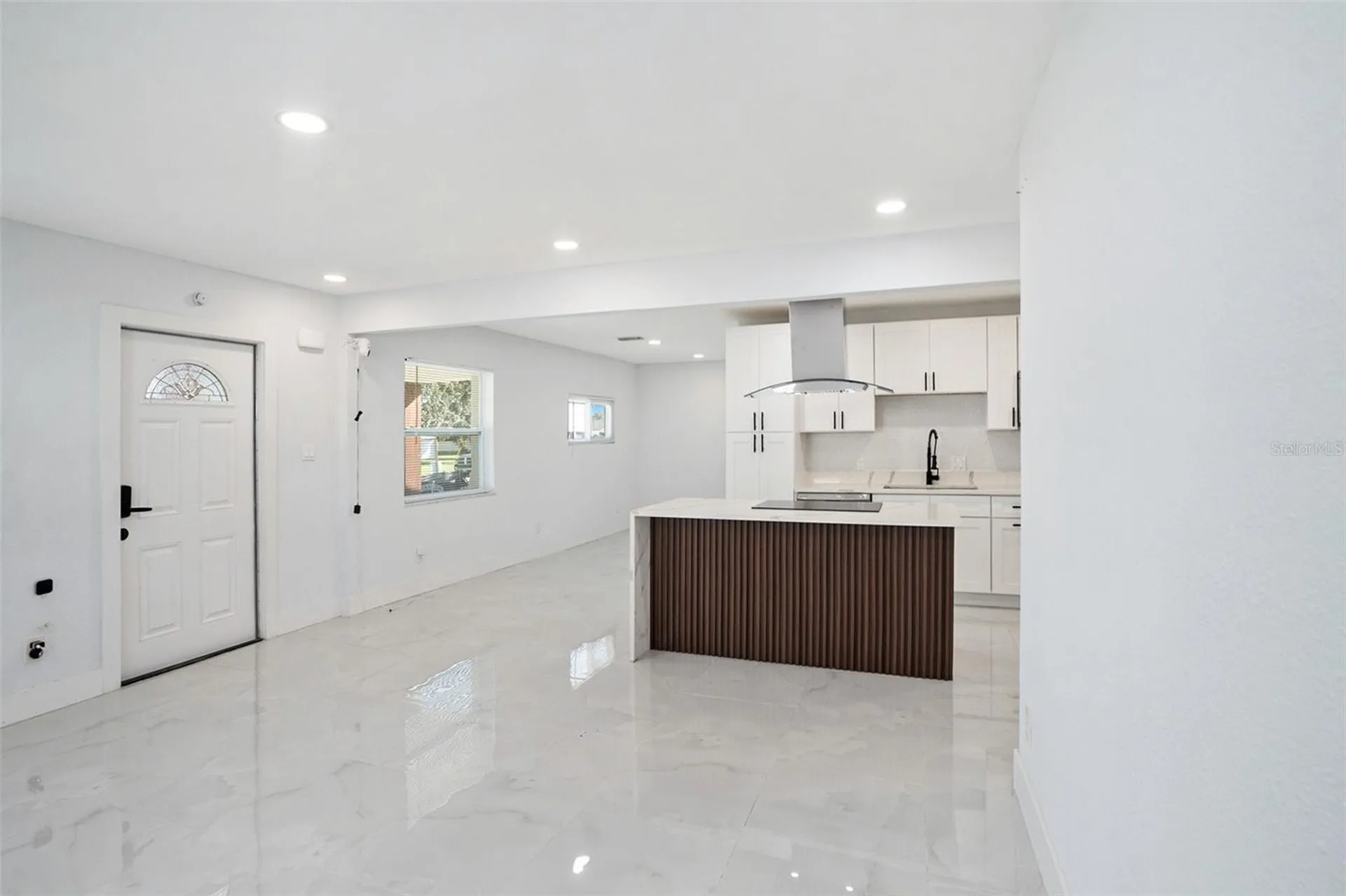 1778 New Hampshire Avenue NE St Petersburg FL 33703