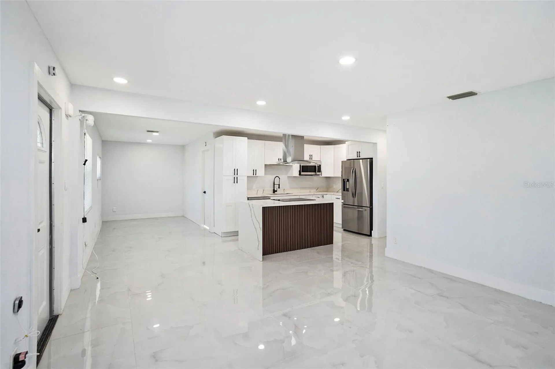 1778 New Hampshire Avenue NE St Petersburg FL 33703