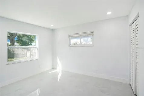 1778 New Hampshire Avenue NE St Petersburg FL 33703