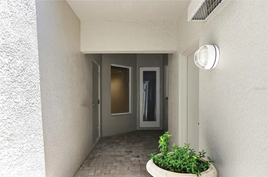 3507 Bayshore Boulevard Tampa FL 33629
